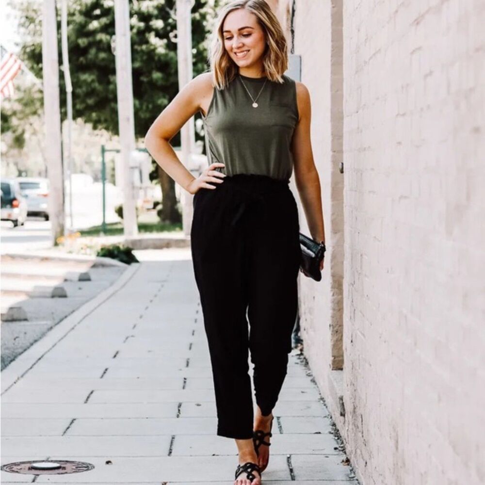 Who What Wear black high waisted wide leg pants size medium